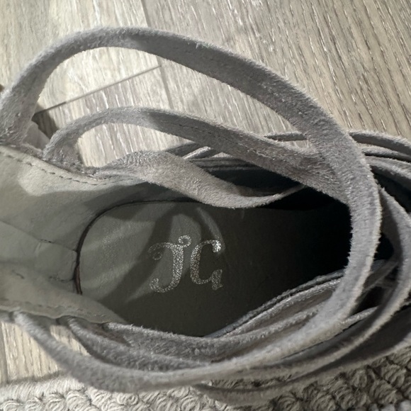 Journey Collection Grey Boots - Picture 6 of 6